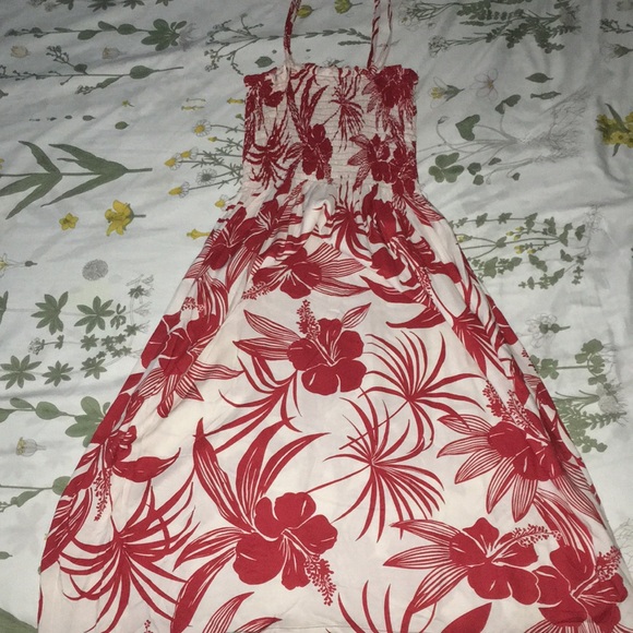 Dresses & Skirts - Hawaiian dress FREE GIFT IF WANTED WITH A PURCHASE